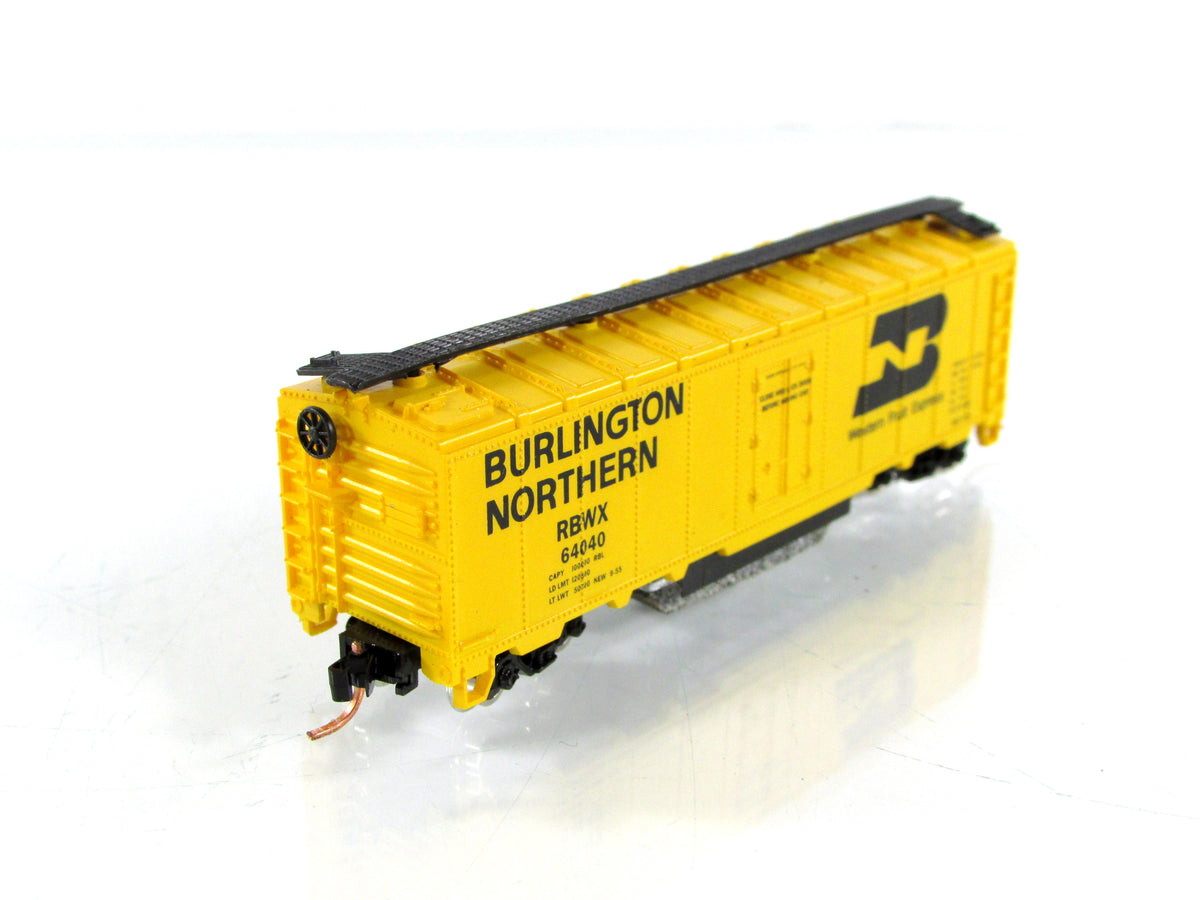N Scale ***BN*** TRACK CLEANER Box Car, RBWX 64040 --- ROCO 25900, MTL Couplers