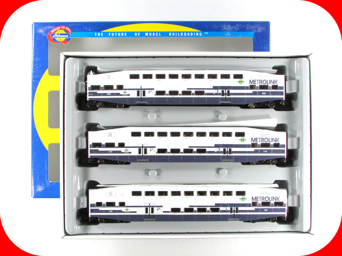 HO Scale ***METROLINK** Bombardier Psgr Set #606,119,163 - Athearn 25907 **RARE