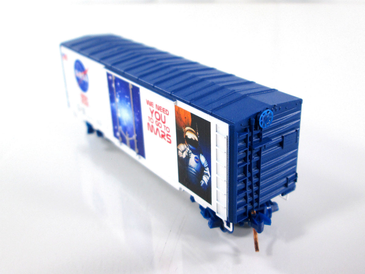 N Scale **MARS ASTRONAUT - NASA 2030** Box Car - Micro Trains Special Run *RARE